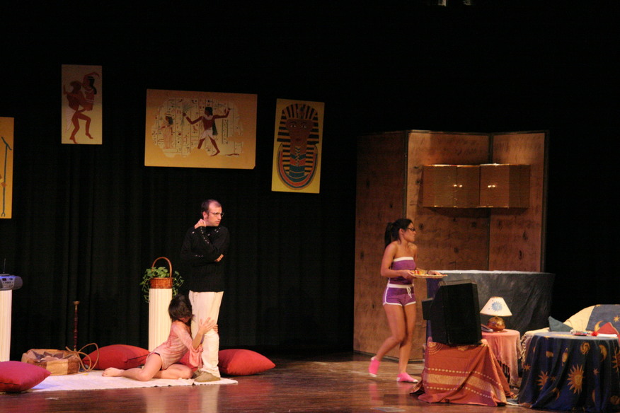 Como sentir asco... Alexander J. Cox